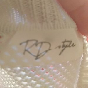 Sleeveless Sweater, White, Size M